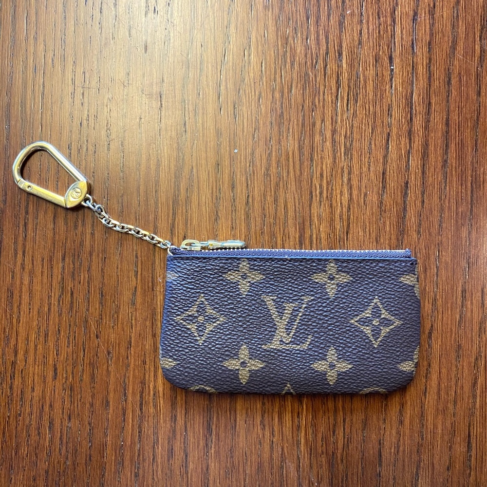 LOUIS VUITTON KEY POUCH